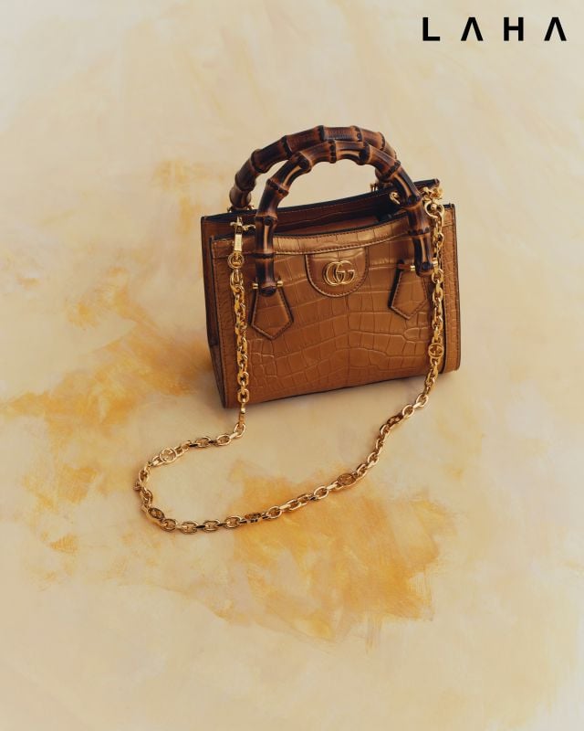 إطلالة كاملة من Gucci