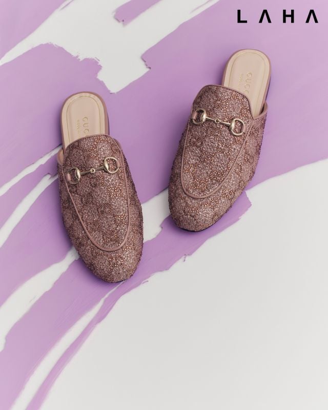 إطلالة كاملة من Gucci