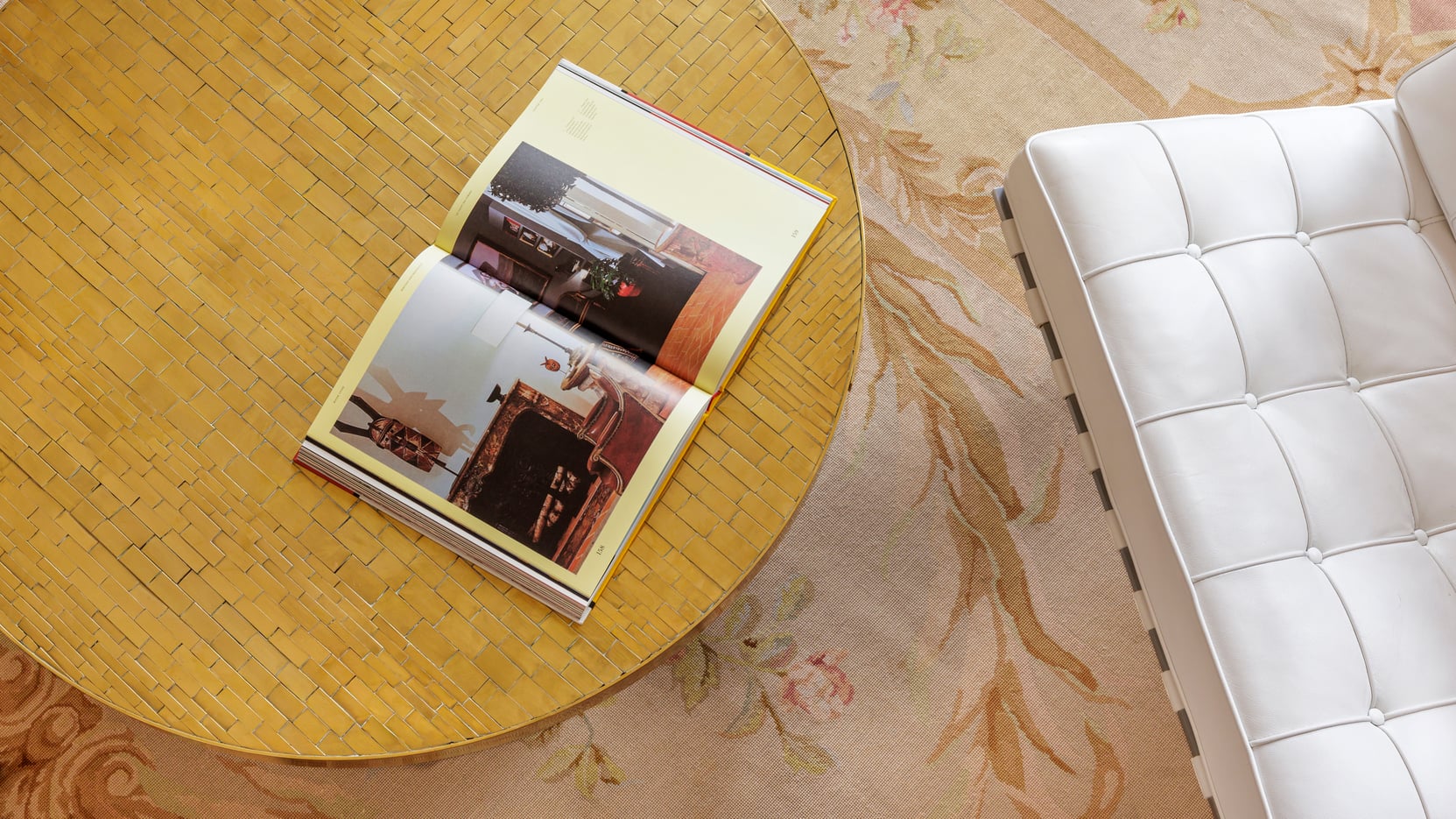 مونوغراف جديد يكشف أسرار روجيه ڤيڤييه