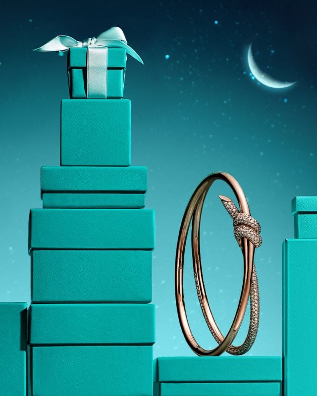 من مجموعة مجوهرات Tiffany Knot