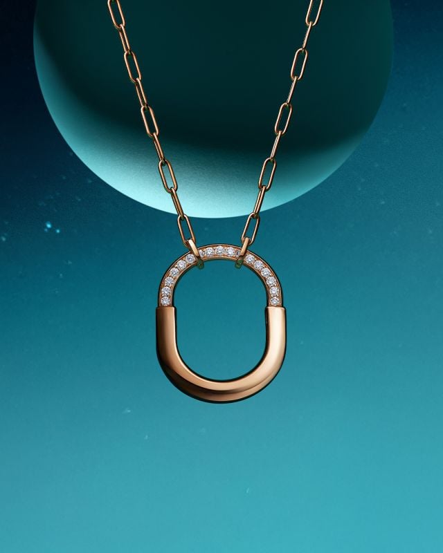 من مجموعة مجوهرات 