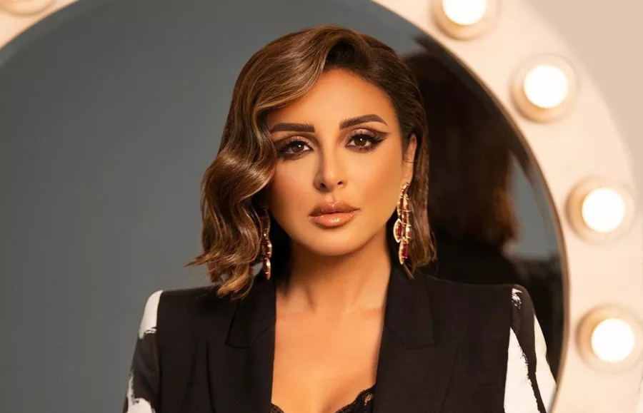 تسريحة ريترو على جنب