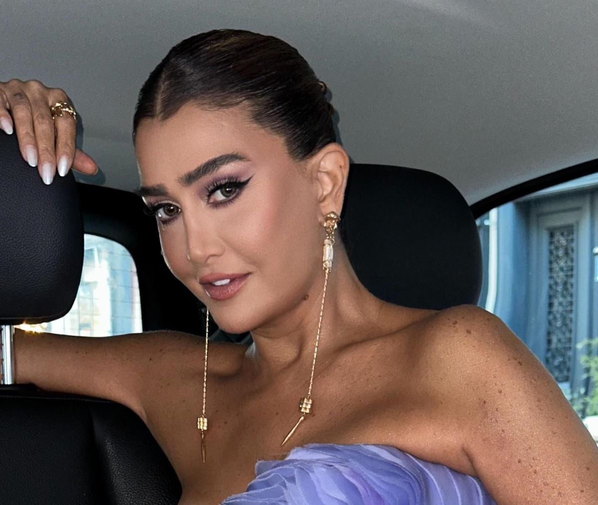 غادة عبد الرازق تردّ بطرافة على تعليق متابعة حول مقلب رامز جلال