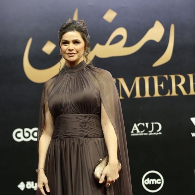 يسرا اللوزي