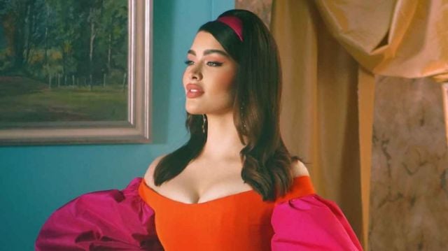 روان بن حسين تظهر للمرة الأولى بعد خروجها من السجن