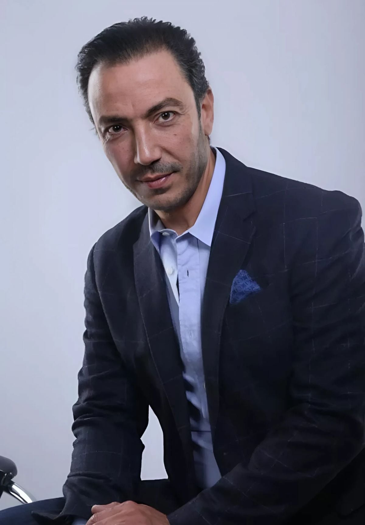 طارق لطفي يكشف تفاصيل مشاركته مع محمود حميدة للمرة الأولى في الدراما