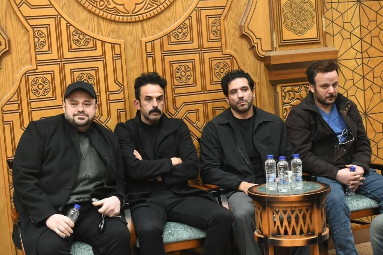 حسن الرداد ومدحت تيخا في العزاء