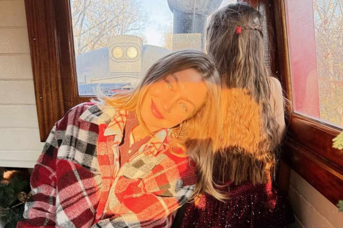 ابنة جيجي حديد تستعرض قصة شعرها الجديدة في صور رائعة من عالم ديزني