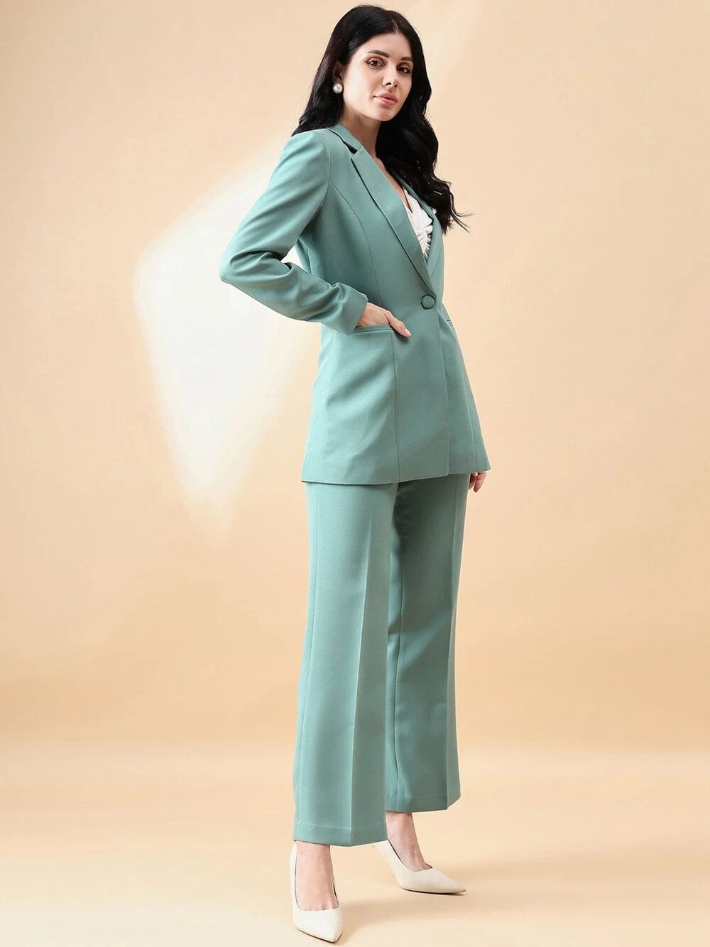 بدلات نسائية رسمية- الستايل الرسمي للنساء