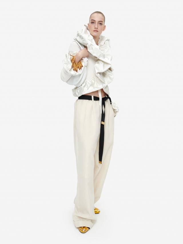 من مجموعة Schiaparelli للملابس الجاهزة لربيع وصيف 2026