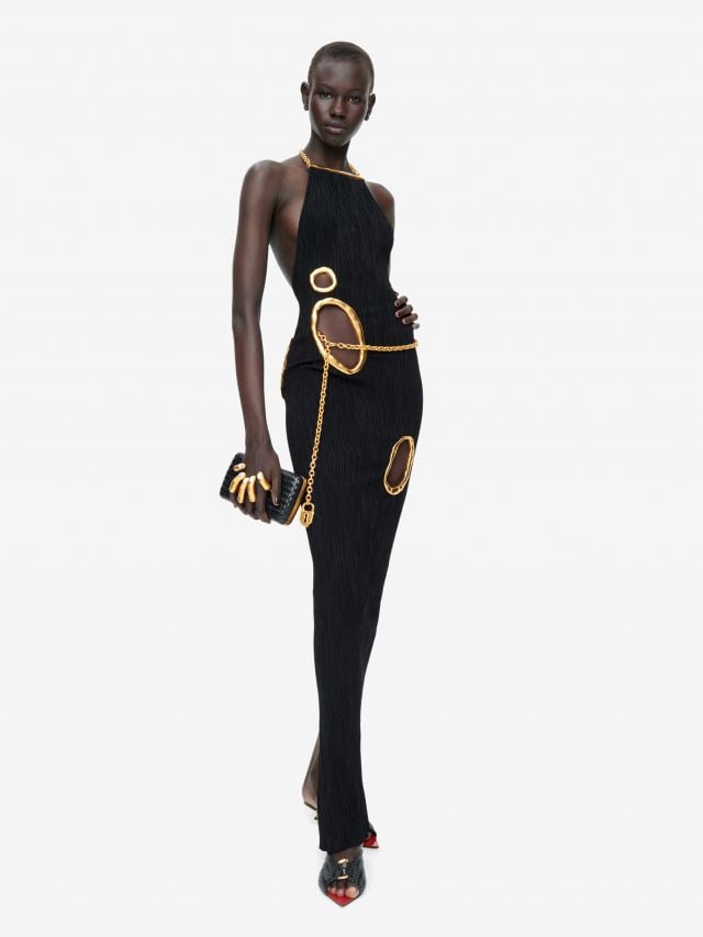 من مجموعة Schiaparelli للملابس الجاهزة لربيع وصيف 2026