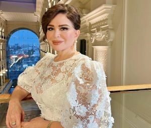  إلهام شاهين تعلن عن رأيها في تقديم سيرتها الذاتية وشيرين عبد الوهاب