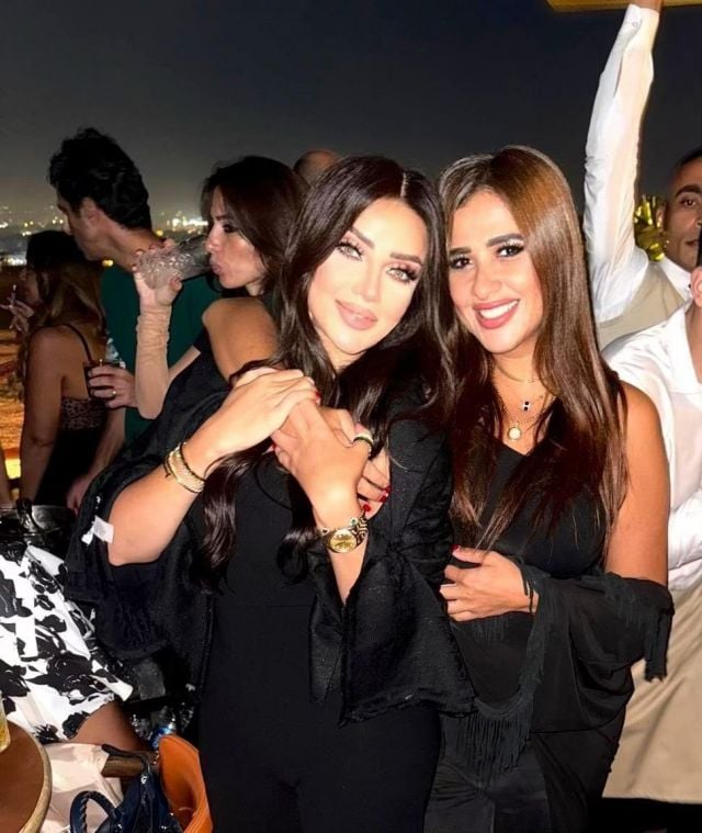 الإعلامية رضوى الشربيني وياسمين عبد العزيز