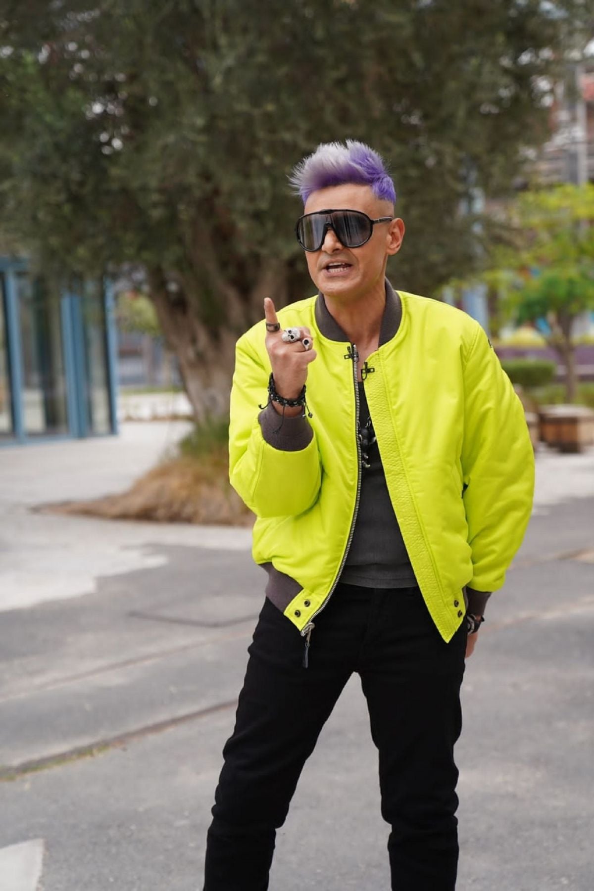 غموض ورعب وصرخات في برومو برنامج رامز جلال الجديد (فيديو)