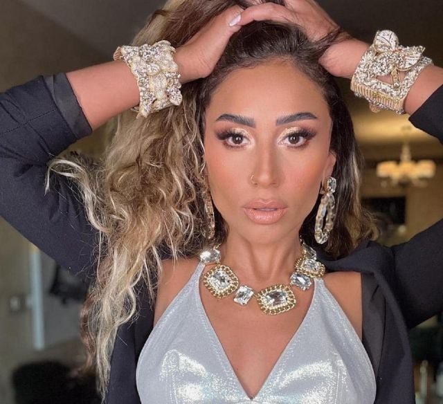 دينا الشربيني: أتمنى تكوين عائلة وهذه شروط شريك حياتي (فيديو)