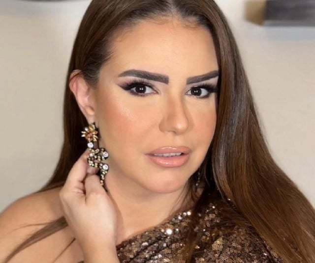  دنيا عبد العزيز تعلّق على مرور سبعين شهراً على رحيل والدتها