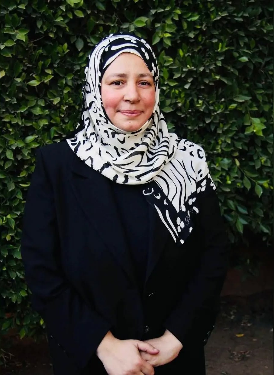 عبلة كامل تثير الجدل حول عودتها للفن بعد اعتزال ثماني سنوات