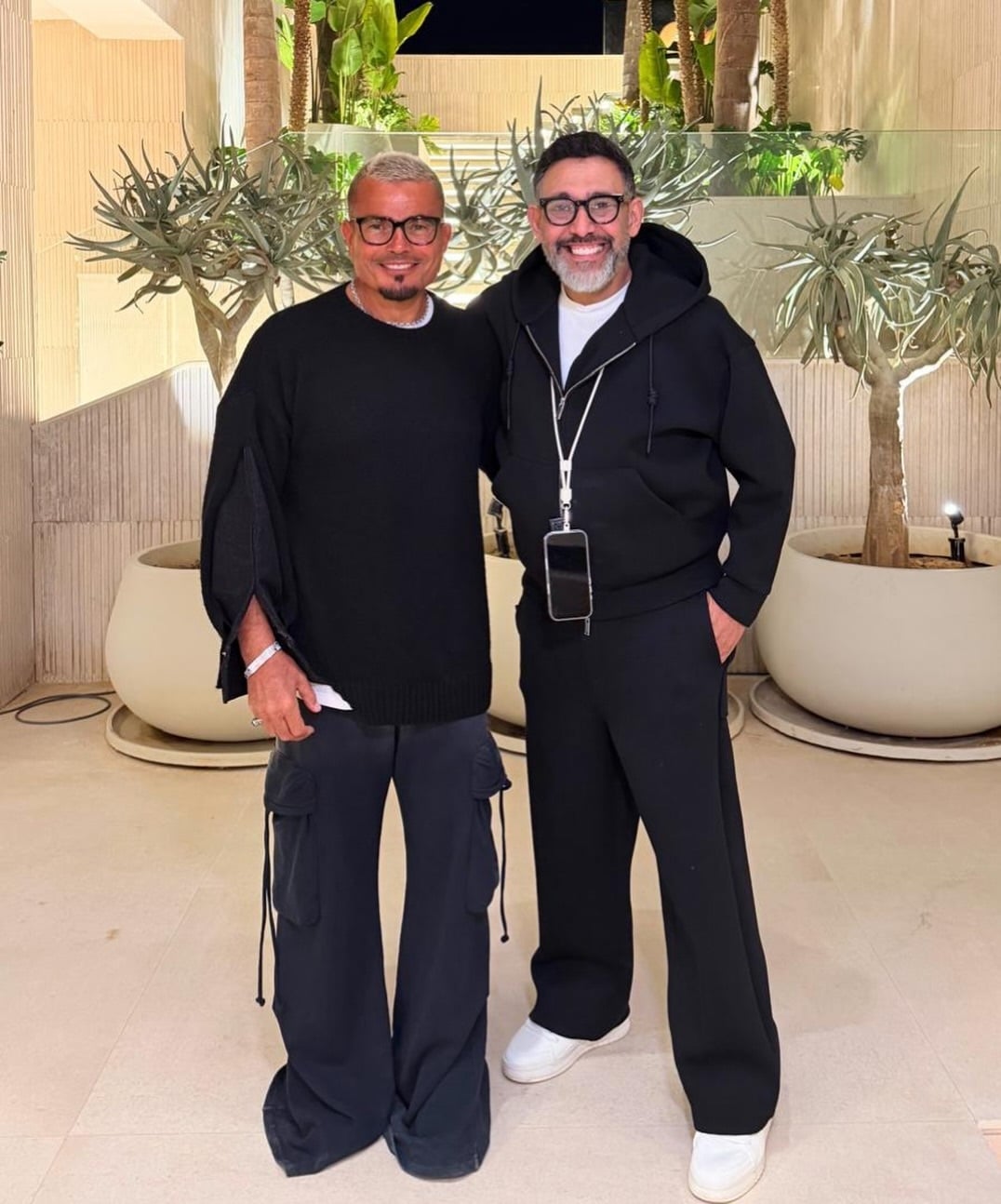 عمرو دياب يثير حيرة جمهوره حول تعاون جديد مع عمرو مصطفى