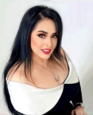 هند عاكف تكشف كواليس بداياتها وتوضح حقيقة زواجها من مطرب شعبي راحل (فيديو)