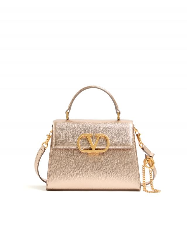 دار Valentino تحتفل برمضان بمجموعتها الجديدة 