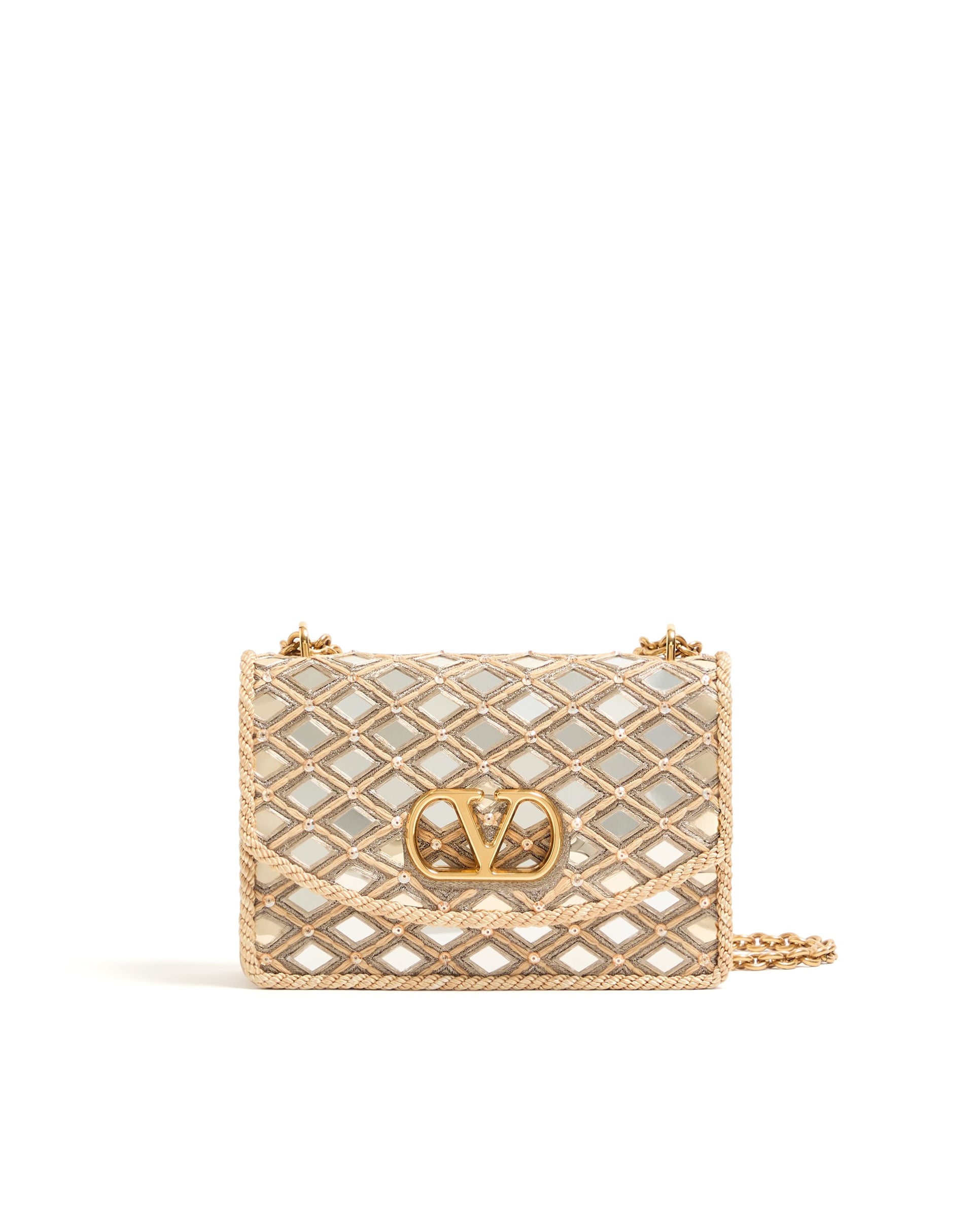 دار Valentino تحتفل برمضان بمجموعتها الجديدة "سما"