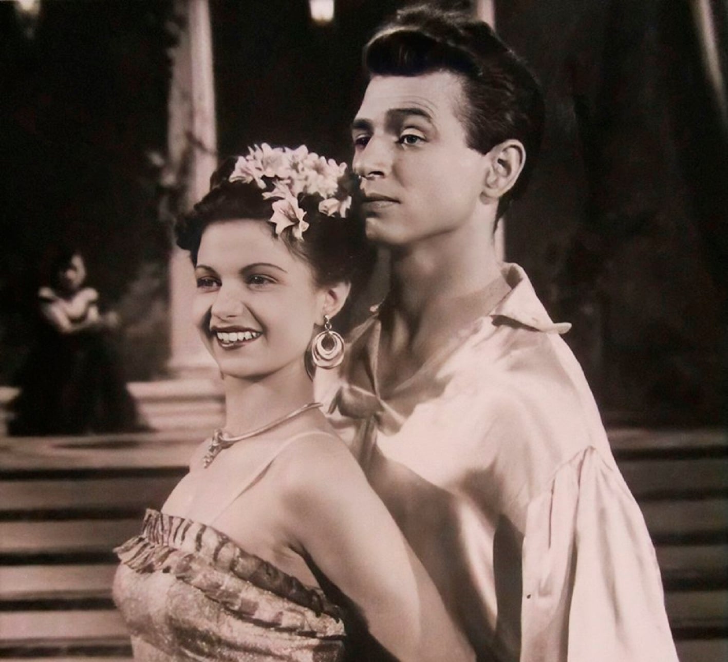 كيتي في فيلم عفريتة إسماعيل ياسين كيتي في فيلم عفريتة إسماعيل ياسين