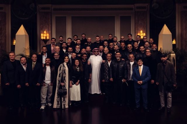 صورة تذكارية لتركي آل الشيخ مع نجوم مصر في السحور الخاص به