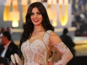 الوسط الفني يفجع بوفاة الفنانة الشابة إيناس الليثي