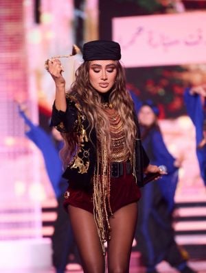 فنانة لبنانية تهاجم مايا دياب بسبب إطلالتها الجريئة