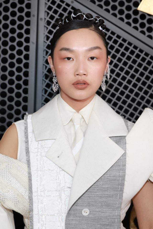 النجمات يتألقن بتصاميم Messika الراقية في حفل جوائز غرامي 2026