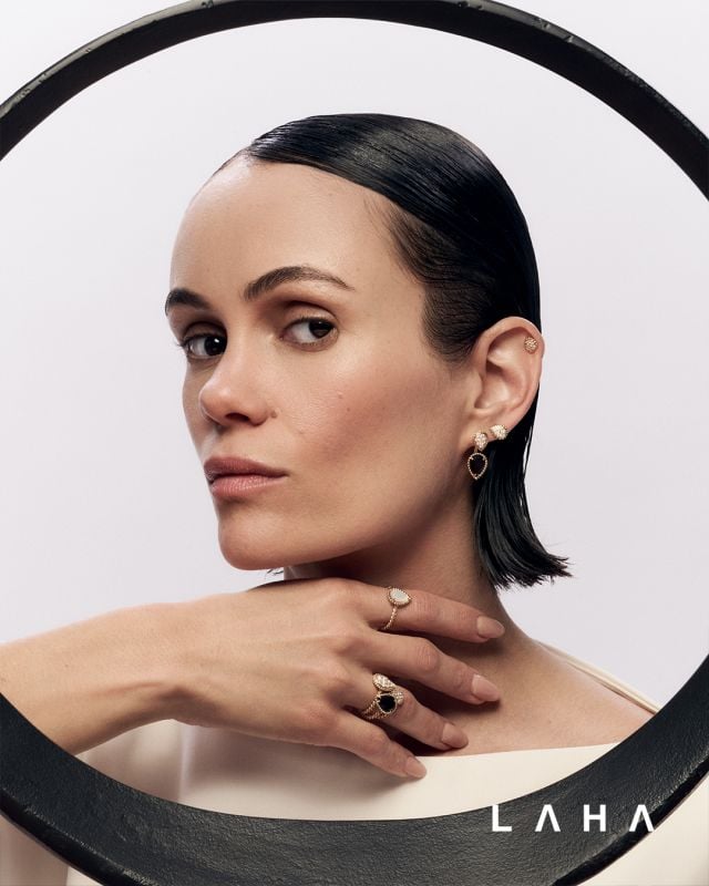 قرط واحد  Serpent Bohème من الأونيكس والماس، أقراط  Serpent Bohème من الماس، خاتم  Serpent Bohème من عرق اللؤلؤ، خاتم  Serpent Bohème من الأونيكس وخاتم  Serpent Bohème من Boucheron