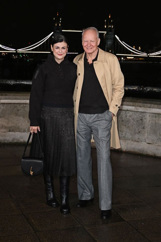 عرض بربري شتاء 2026 – ميغان إيفرت سكارسغارد وستيلان سكارسغارد