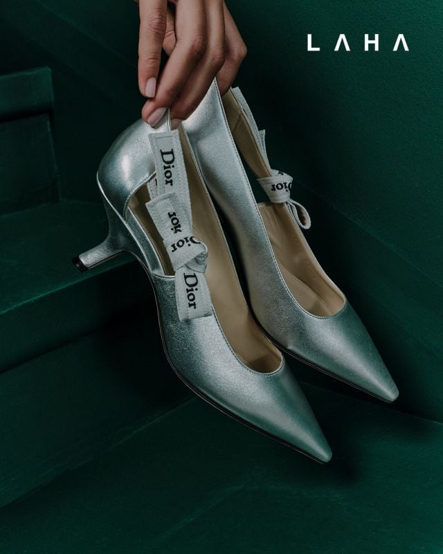 حذاء J’Adior من مجموعة Dior OR باللون السيلفر من Dior