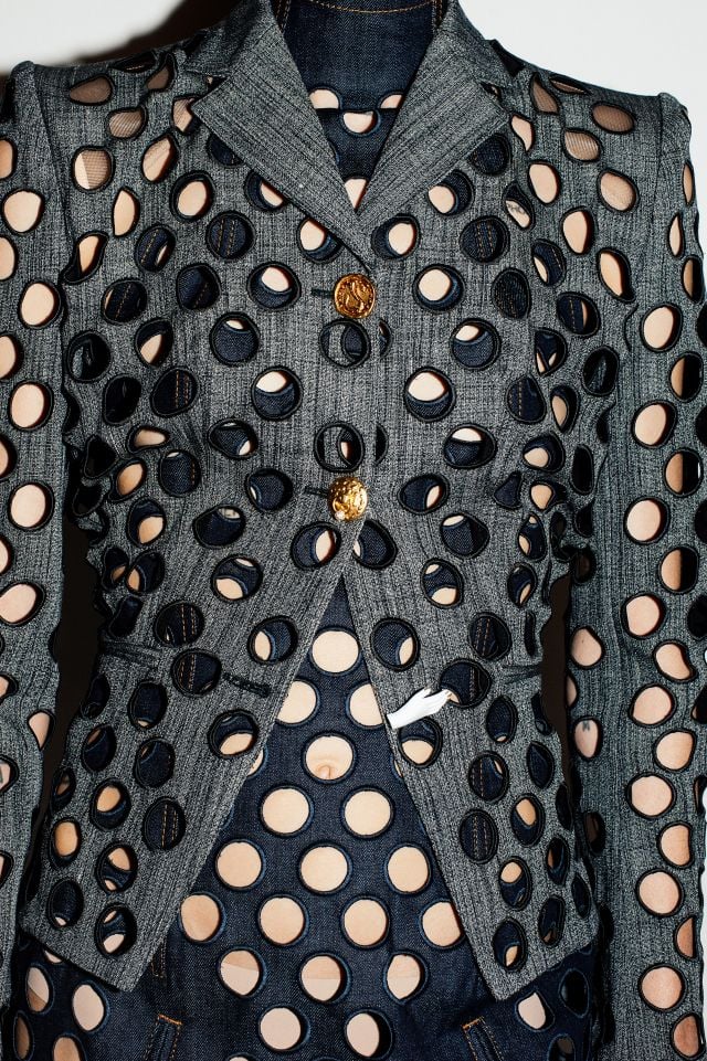 من مجموعة Schiaparelli للملابس الجاهزة لربيع وصيف 2026