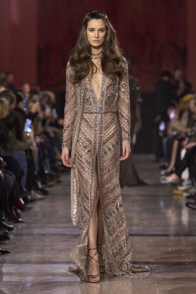 من مجموعة أزياء إيلي صعب لربيع وصيف 2026