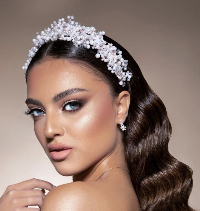 تسريحات ريترو شعر طويل مع قطعة رأس لؤلؤية