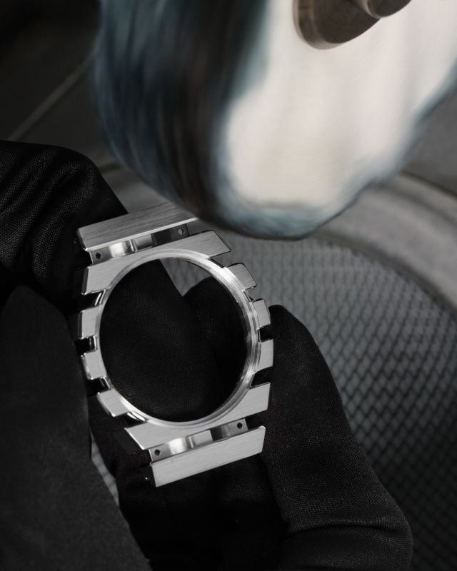 ساعة من بياجيه