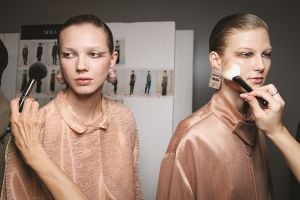 Muted Makeup Elegance جمال ناعم متزن