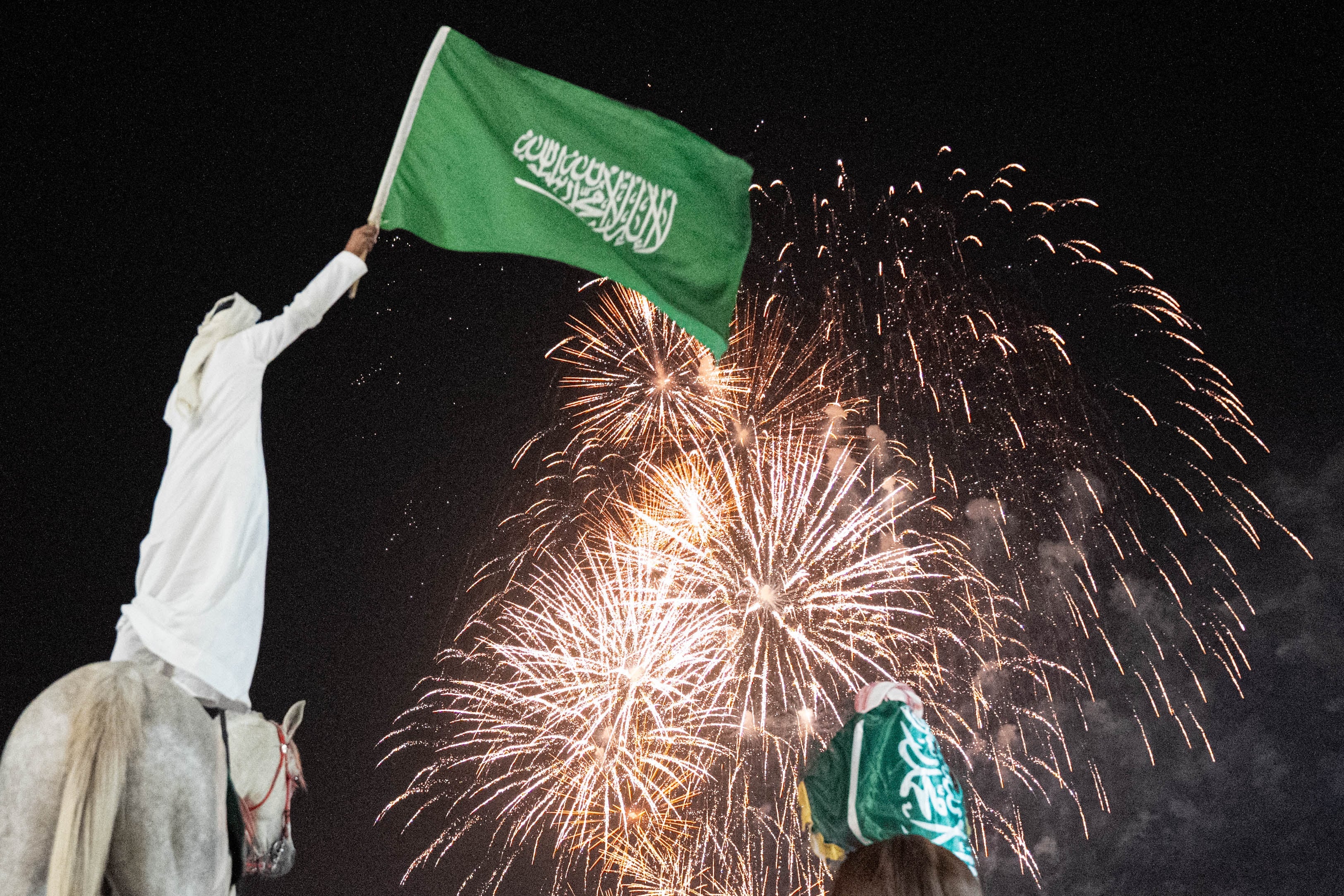 الألعاب النارية في يوم التأسيس