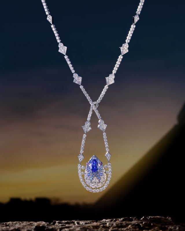 عقد Chichen Itza من مجموعة مجوهرات معوض