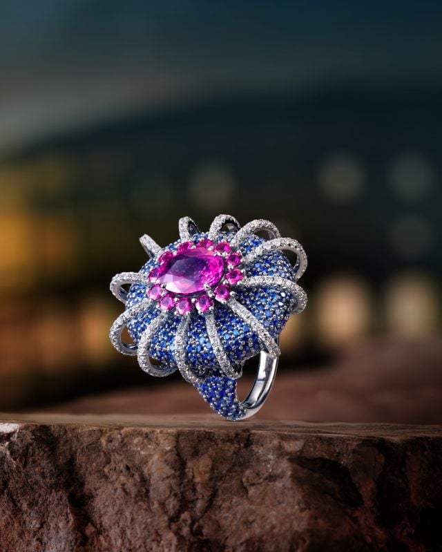 خاتم Colosseum من مجموعة مجوهرات معوض