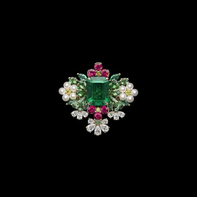 توقيع الأناقة الخالدة مع مجوهرات ديور