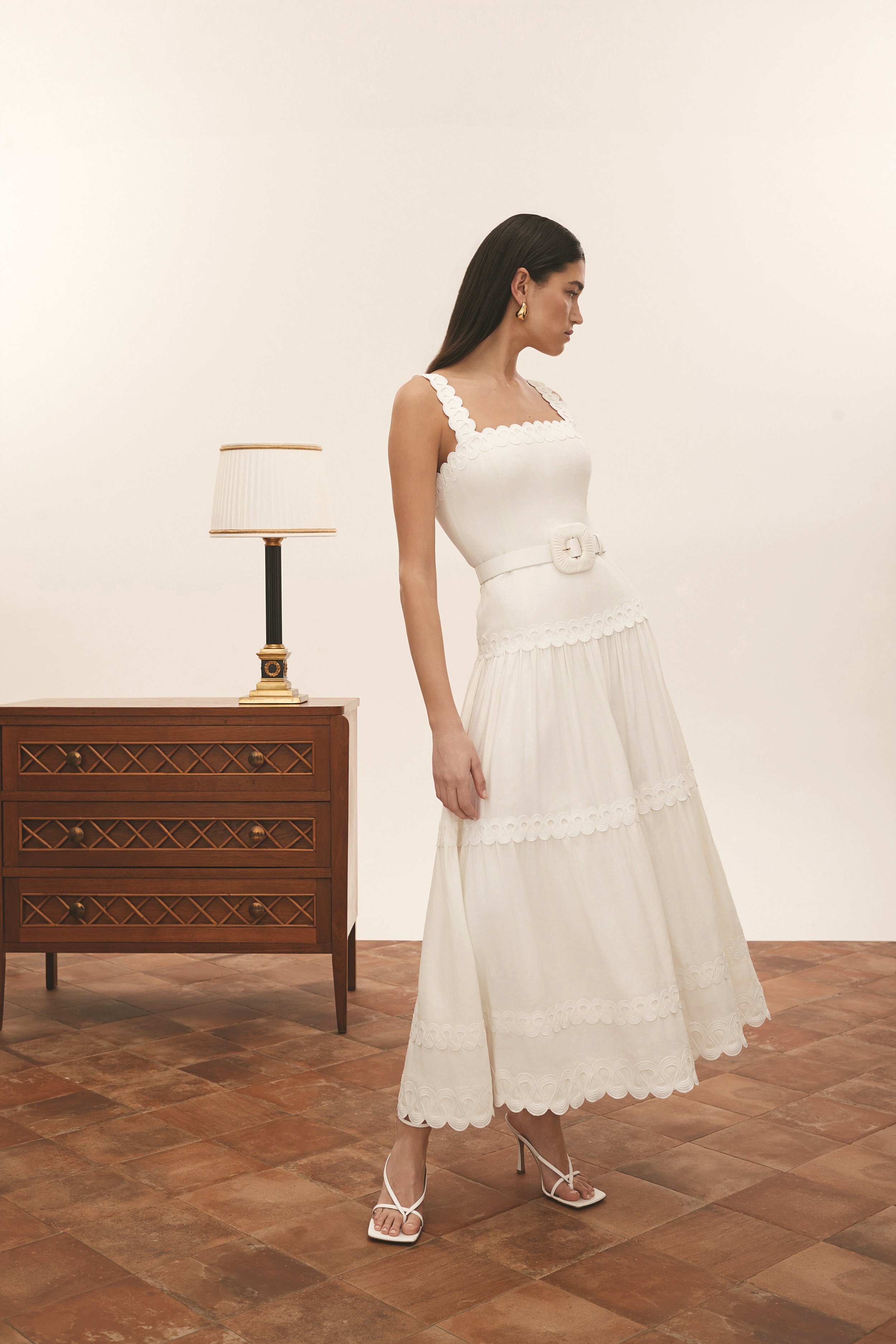 فستان ميدي كاهليا فستان ميدي كاهليا