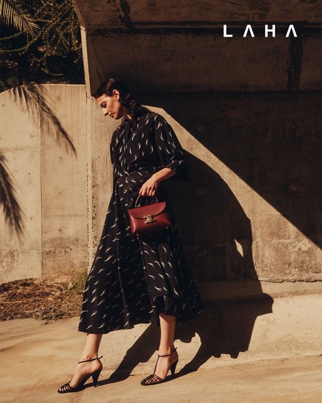 كل الإطلالات من مجموعة Celine الحصرية الخاصة برمضان
أحمر الشفاه Lipstick Le Rouge Celine, 13 La Peau Nue من Celine Beauté