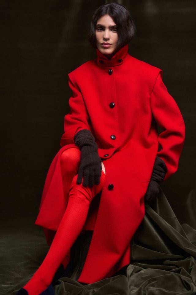  Into the Forest: A Weekend with Robert Rabensteiner من Max Mara: من هدوء الجبال إلى حراك المدن