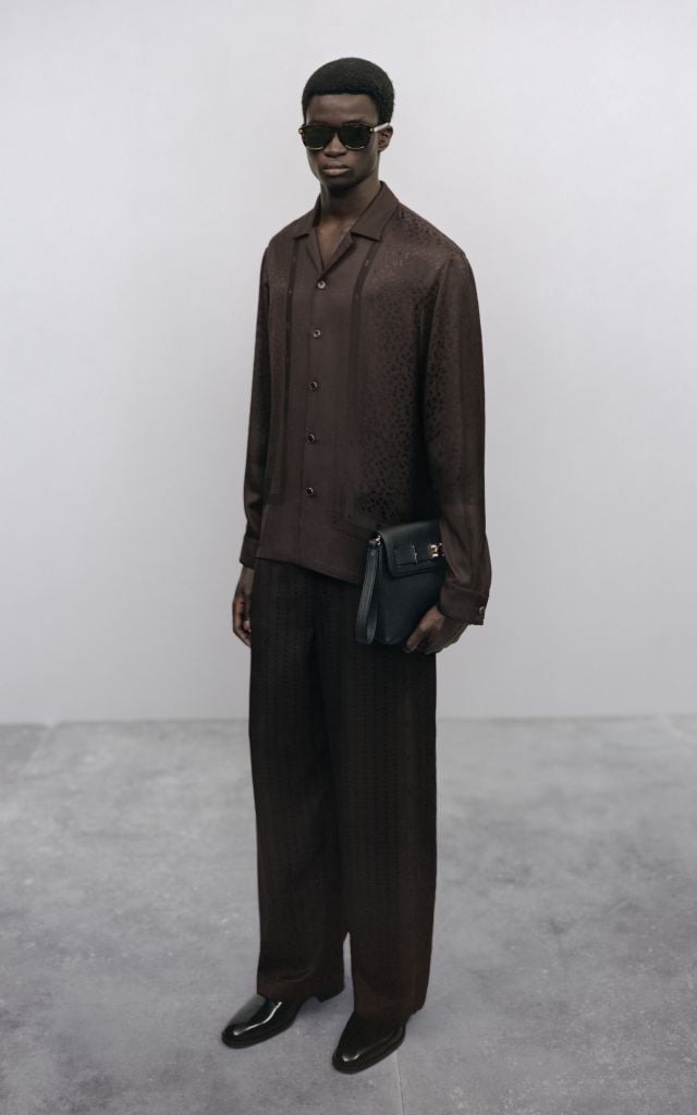 من مجموعة Louis Vuitton للأزياء الرجّالية الرسمية خريف وشتاء 2026 