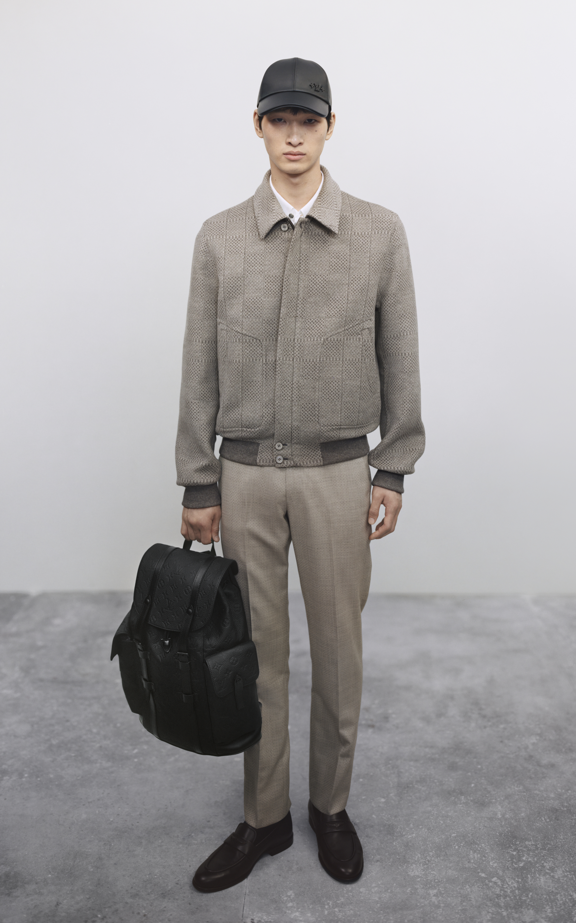 من مجموعة Louis Vuitton للأزياء الرجالية الرسمية خريف وشتاء 2026 