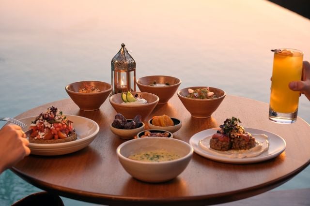 استمتعوا بعروض رمضان الخاصة في نوى بجانب المسبح