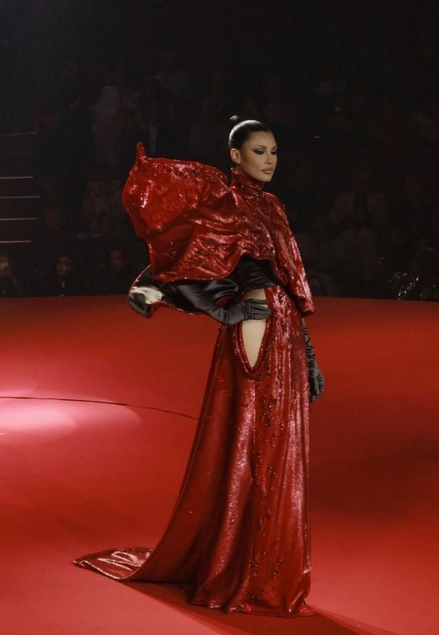 أميمة طالب بتصميم لافت من ستيفان رولان Stephane Rolland