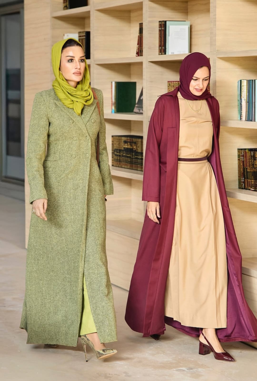 الشيخة موزا بنت ناصر تتألق بمعطف شتوي أنيق 